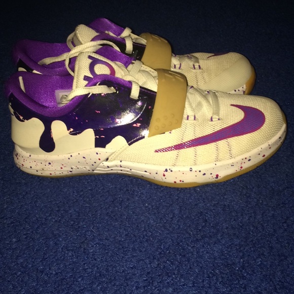 KD 7’s size 3Y - Picture 3 of 4